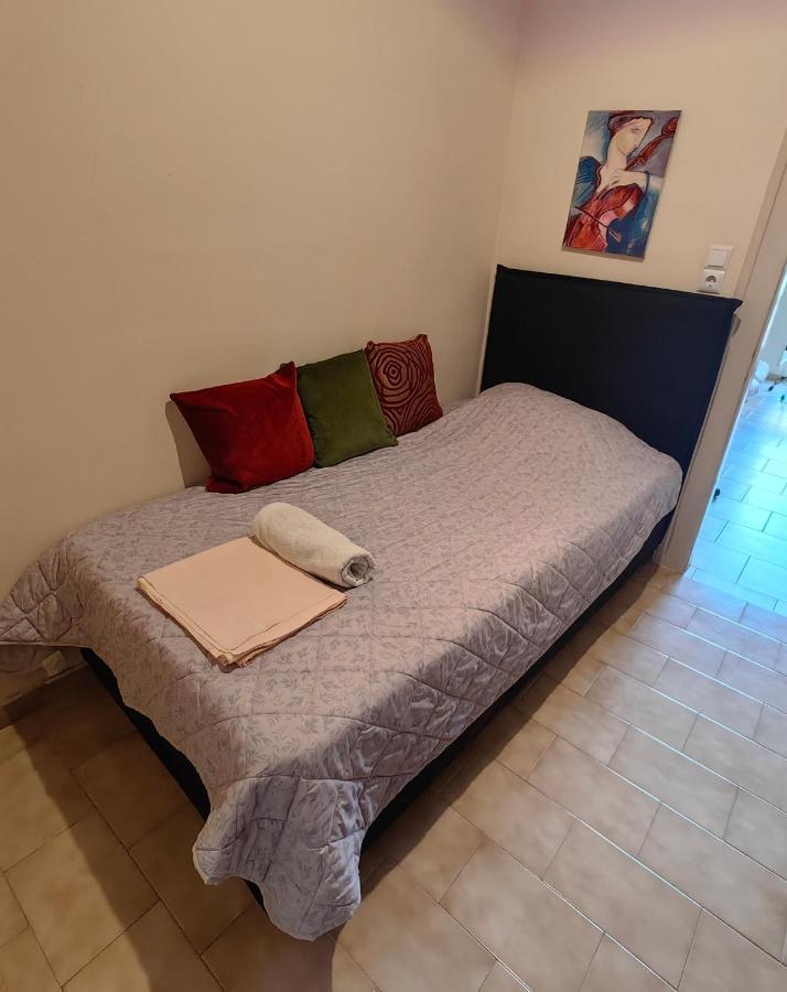 Leonidas Private Apartment in Sparta Exterior foto